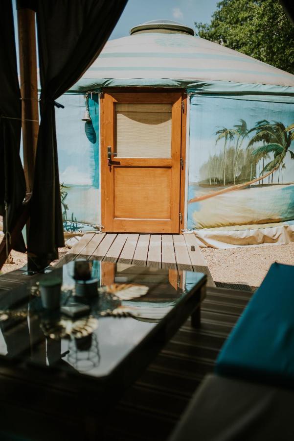 Aloha Glamp - Okragle Domki Przy Rzece - Balia I Sauna - Energylandia Zagornik Ngoại thất bức ảnh