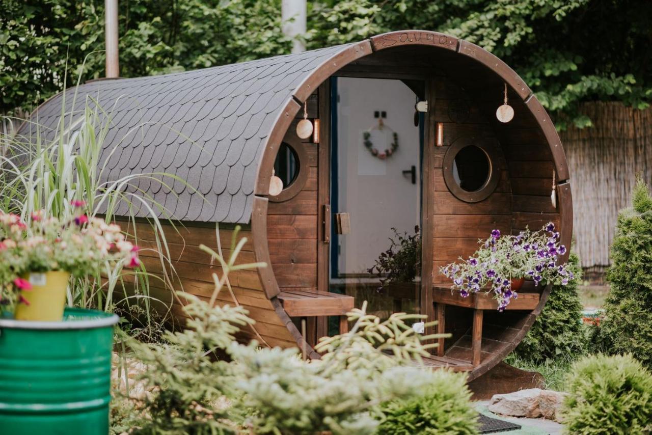 Aloha Glamp - Okragle Domki Przy Rzece - Balia I Sauna - Energylandia Zagornik Ngoại thất bức ảnh