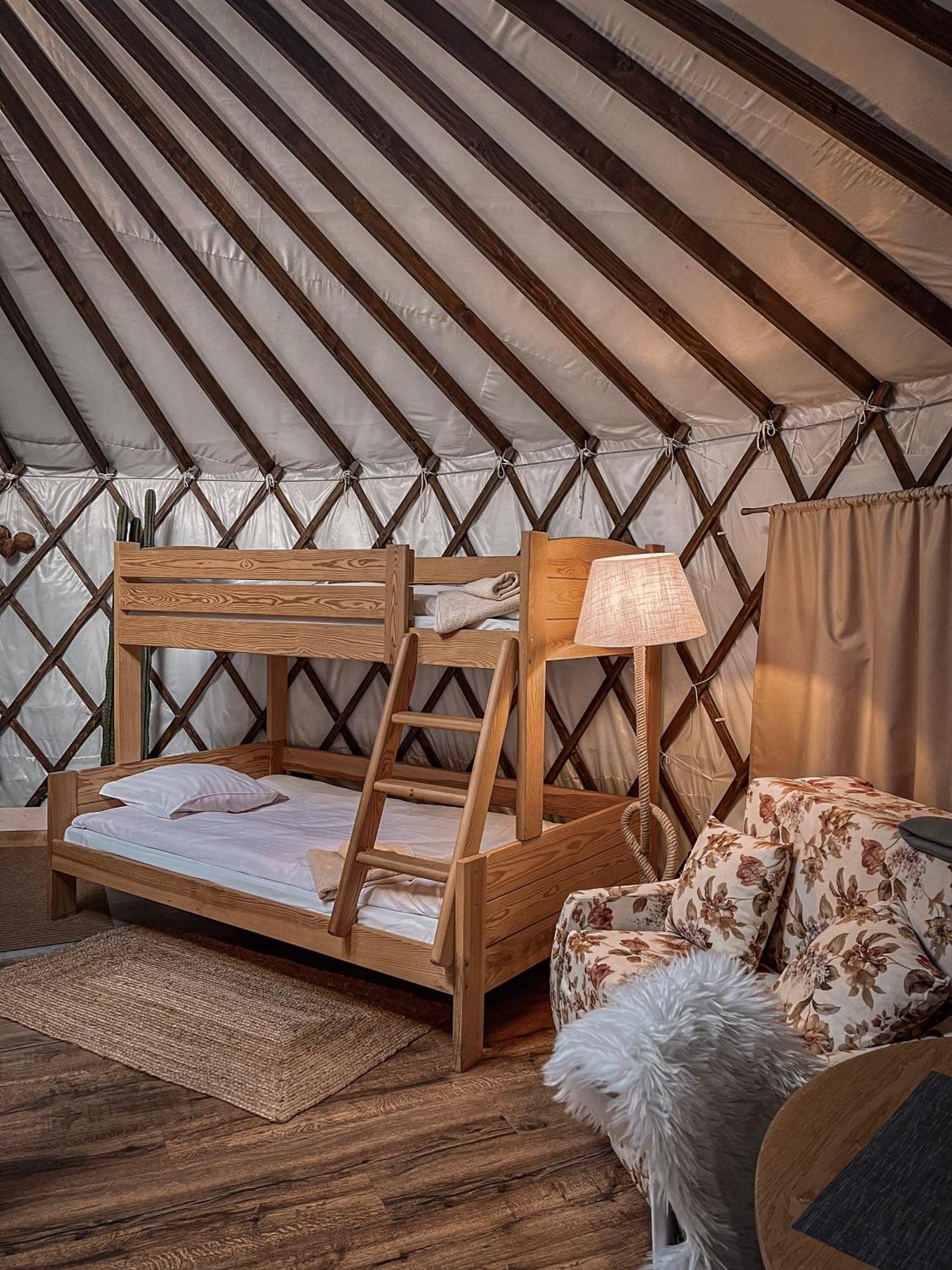 Aloha Glamp - Okragle Domki Przy Rzece - Balia I Sauna - Energylandia Zagornik Phòng bức ảnh