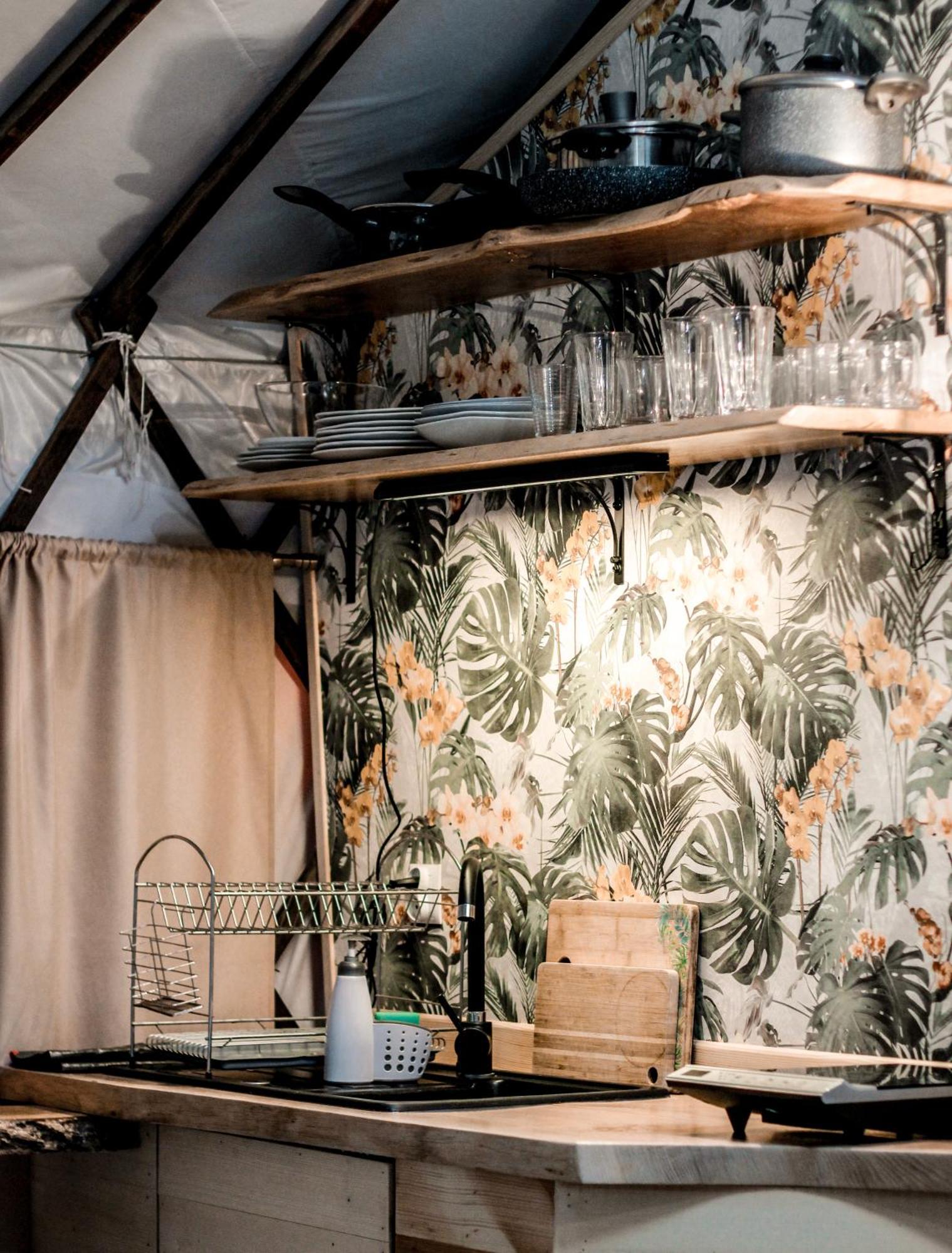 Aloha Glamp - Okragle Domki Przy Rzece - Balia I Sauna - Energylandia Zagornik Phòng bức ảnh