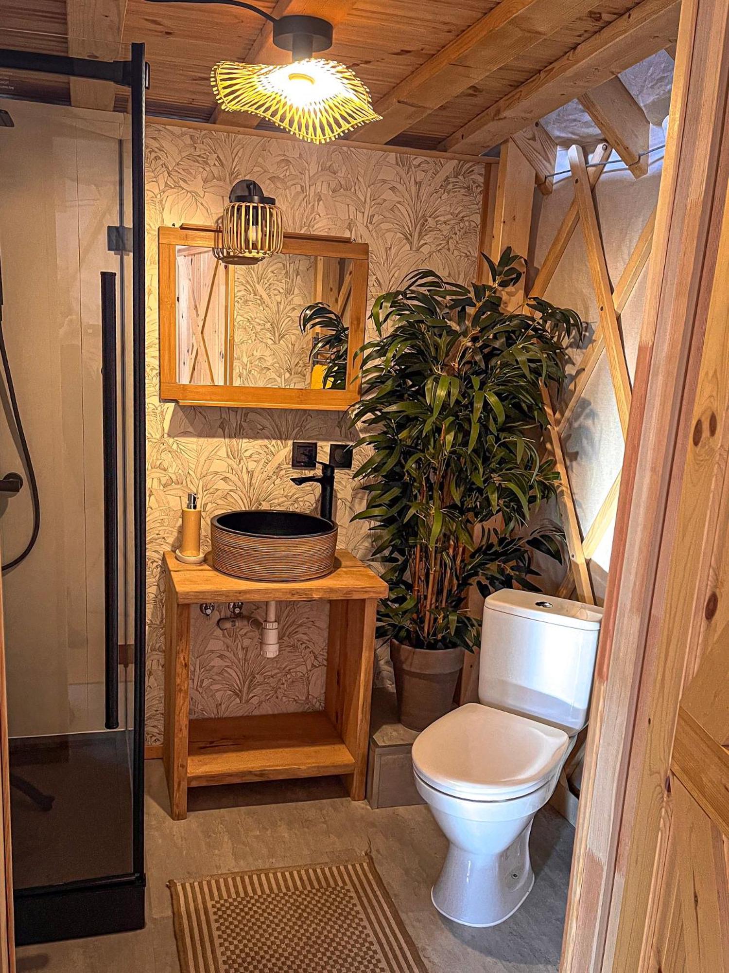 Aloha Glamp - Okragle Domki Przy Rzece - Balia I Sauna - Energylandia Zagornik Phòng bức ảnh