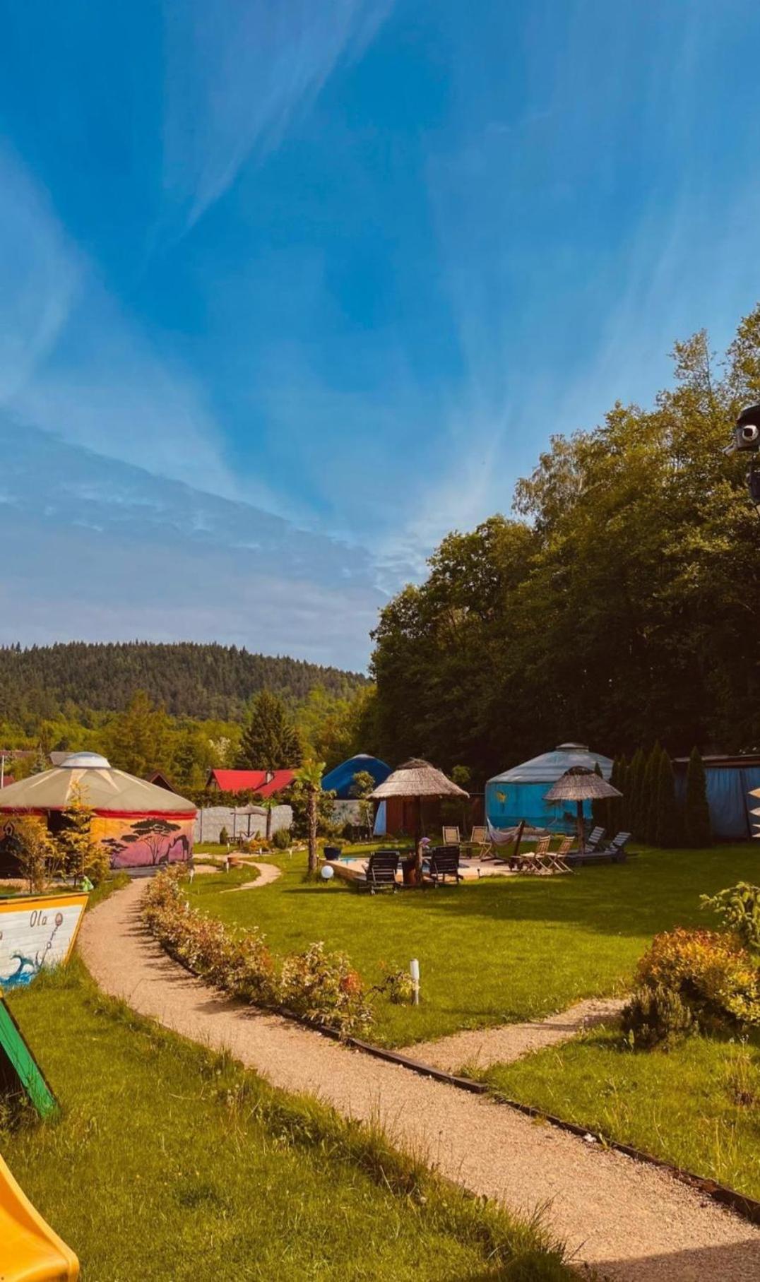 Aloha Glamp - Okragle Domki Przy Rzece - Balia I Sauna - Energylandia Zagornik Ngoại thất bức ảnh