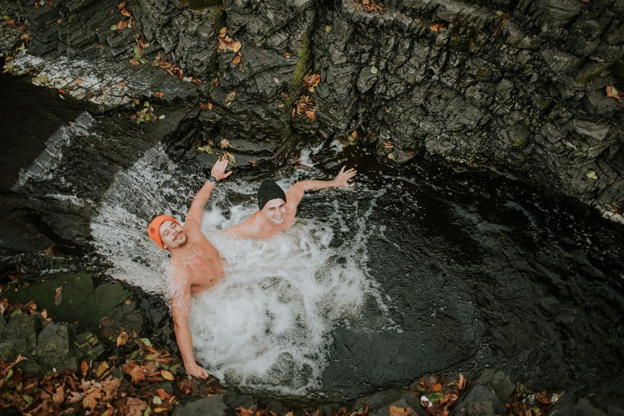 Aloha Glamp - Okragle Domki Przy Rzece - Balia I Sauna - Energylandia Zagornik Ngoại thất bức ảnh